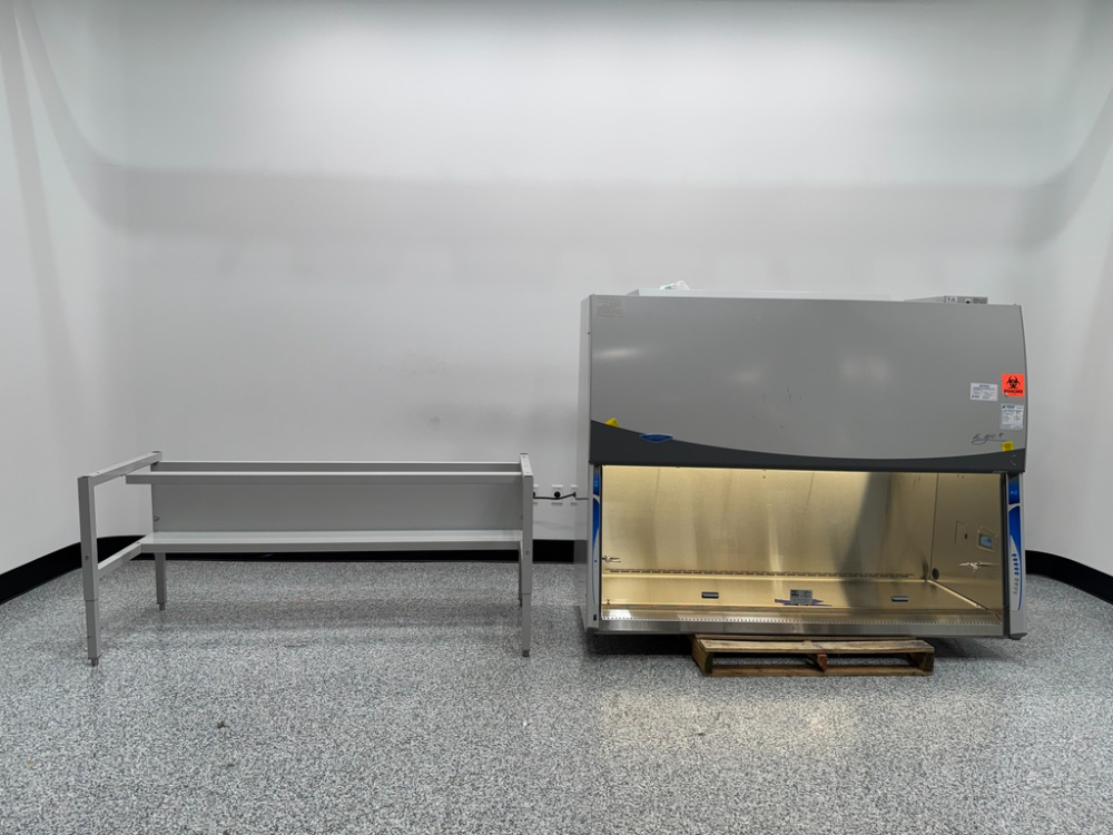 Image of Labconco Logic+ 6' Biosafety Cabinet